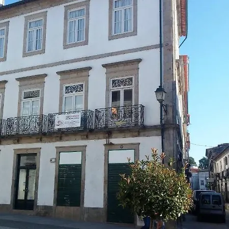Casa Cardeal Saraiva Гостевой дом Понте-де-Лима